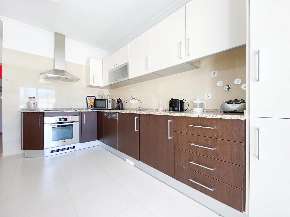 Apartamento Casa Juju - Férias em familia em apartamento com piscina perto da praia Lagos