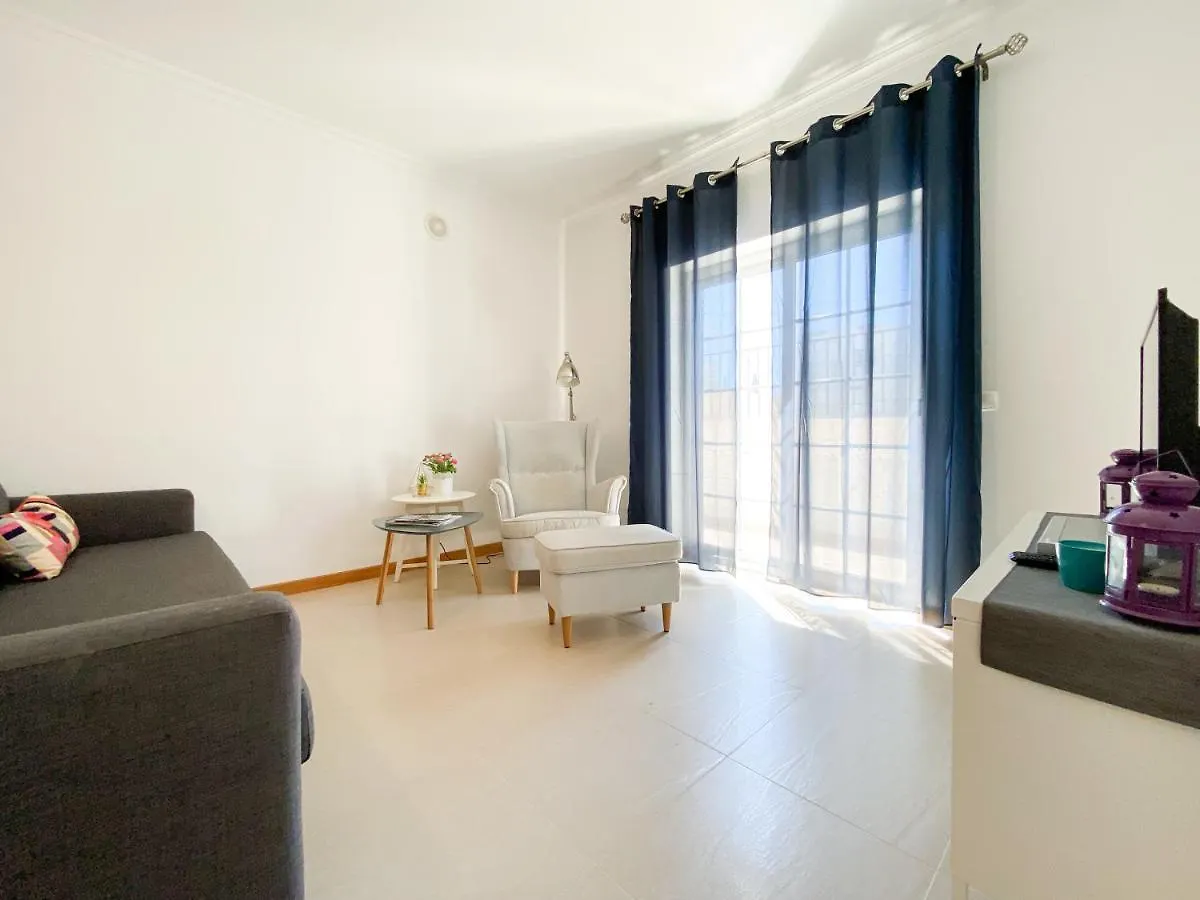 Apartamento Casa Juju - Férias em familia em apartamento com piscina perto da praia Lagos 0*,  Portugal