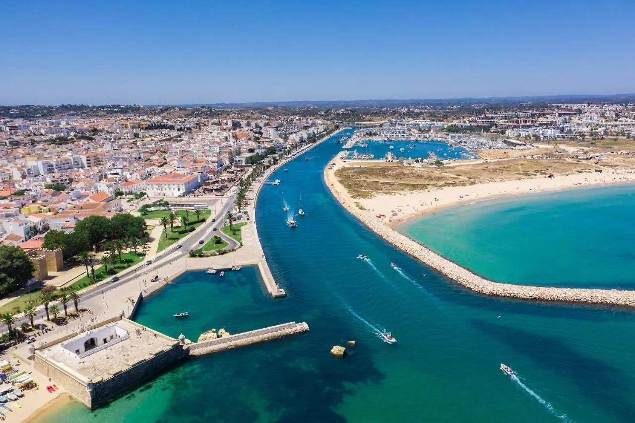 Apartamento Casa Juju - Férias em familia em apartamento com piscina perto da praia Lagos